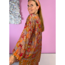 Monya Silkemix kimono no 1727 i Orange. Håndlavet silkemix kimono i vintage sarier - kun 1 stk. af hver! Hurtig levering