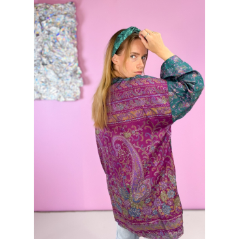 Monya Silkemix kimono no 1730 i Turkis. Håndlavet silkemix kimono i vintage sarier - kun 1 stk. af hver! Hurtig levering