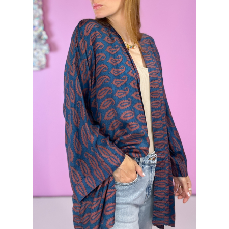 Monya Silkemix kimono no 1733 i Blå. Håndlavet silkemix kimono i vintage sarier - kun 1 stk. af hver! Hurtig levering