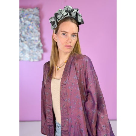 Monya Silkemix kimono no 1734 i lilla og grøn. Håndlavet silkemix kimono i vintage sarier - kun 1 stk. af hver! Hurtig levering