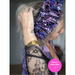 Håndlavet Maria Blomsterkrone hårbøjle no 1 i lilla og blå mønsterstof fra upcyclede kimonoer.