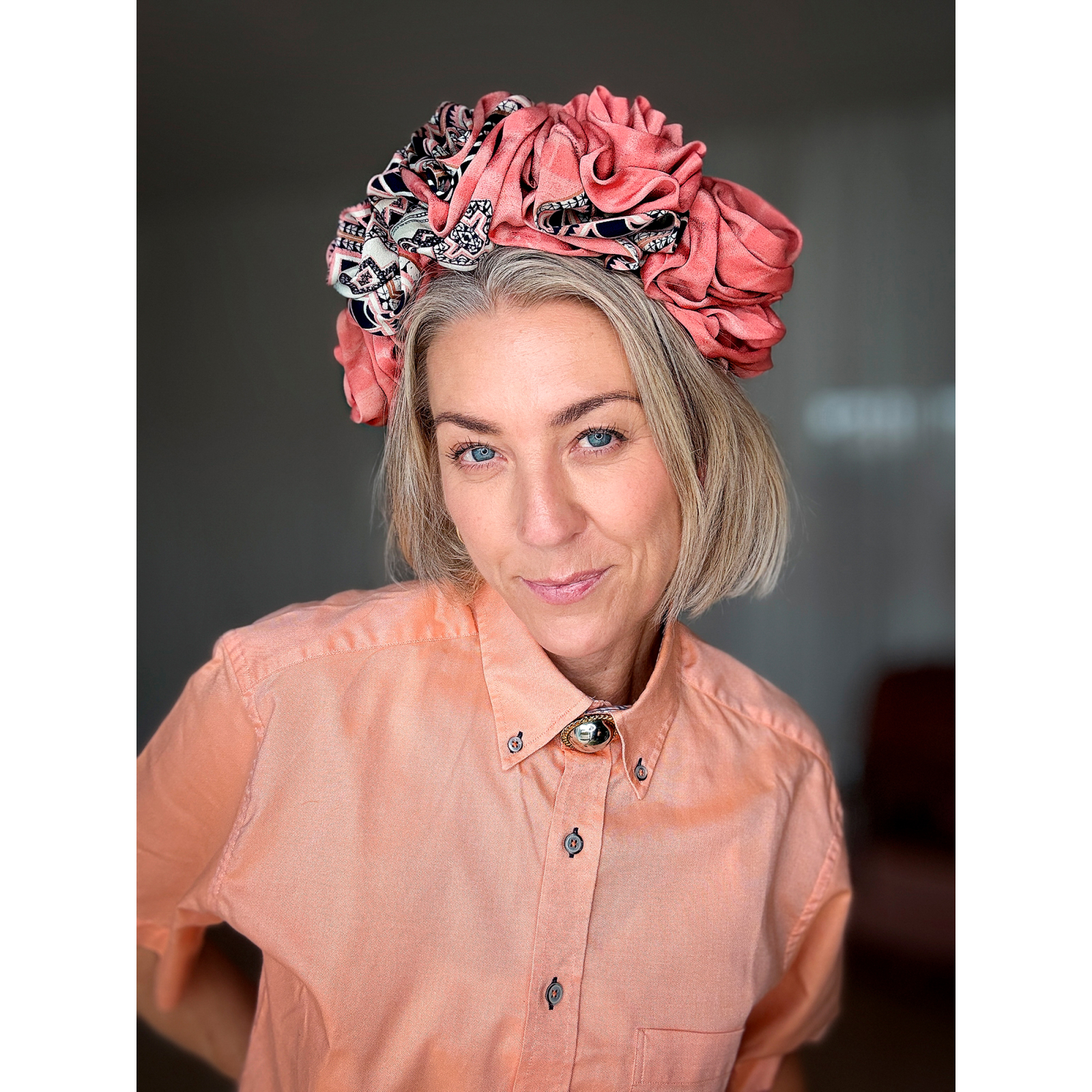 Maria blomsterkrone hårbøjle no 5 i Blush er virkelig en one of a kind hårbøjle fra le mosch