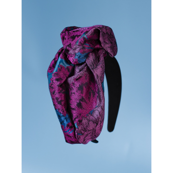 Stor asymmetrisk Midsommer hårbøjle i Violet fra LÉ MOSCH, fyldig hårbøjle med brokade-look, festlig og fyldig hårbøjle,