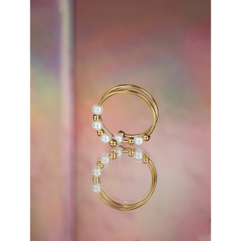 Vilda anti stress Ring i forgyldt med perler fra le mosch Vilda anti stress Ring i forgyldt med perler fra le mosch