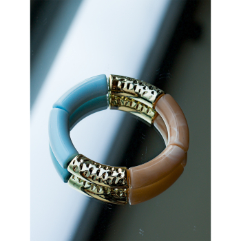 maggie armbånd no 39- Armbånd i lys blå og beige nuancer