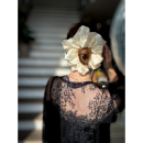 Silk XLARGE Scrunchie I Creme fra LÉ MOSCH Silk XLARGE Scrunchie I Creme fra LÉ MOSCH