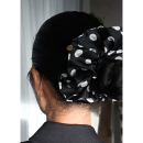 Dottie Scrunchie med Prikker i sort fra LÉ MOSCH, stor prikket scrunchie i sort og hvid, fyldig og smuk scrunchie, Dottie Scrunchie med Prikker i sort fra LÉ MOSCH, stor prikket scrunchie i sort og hvid, fyldig og smuk scrunchie,