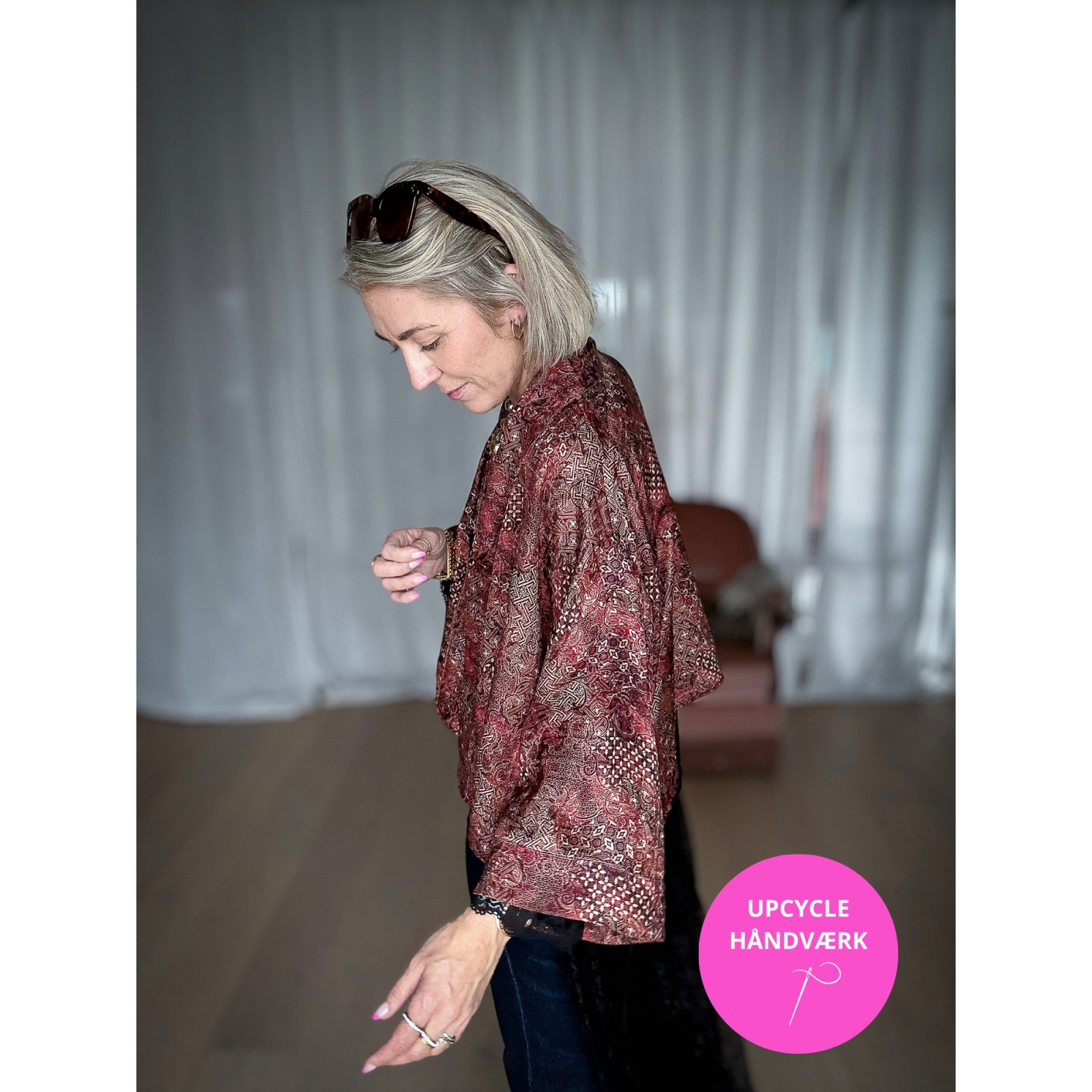 Maria Kimono Kort no 360 Vinrød fra Le Mosch