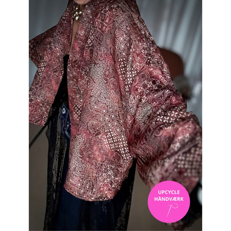 Maria Kimono Kort no 360 Vinrød fra Le Mosch