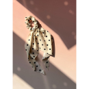 Merle tørklæde scrunchie med prikker i creme fra LÉ MOSCH, dekorativ hårelastik med tørklæde, smuk scrunchie med prikker, Merle tørklæde scrunchie med prikker i creme fra LÉ MOSCH, dekorativ hårelastik med tørklæde, smuk scrunchie med prikker,