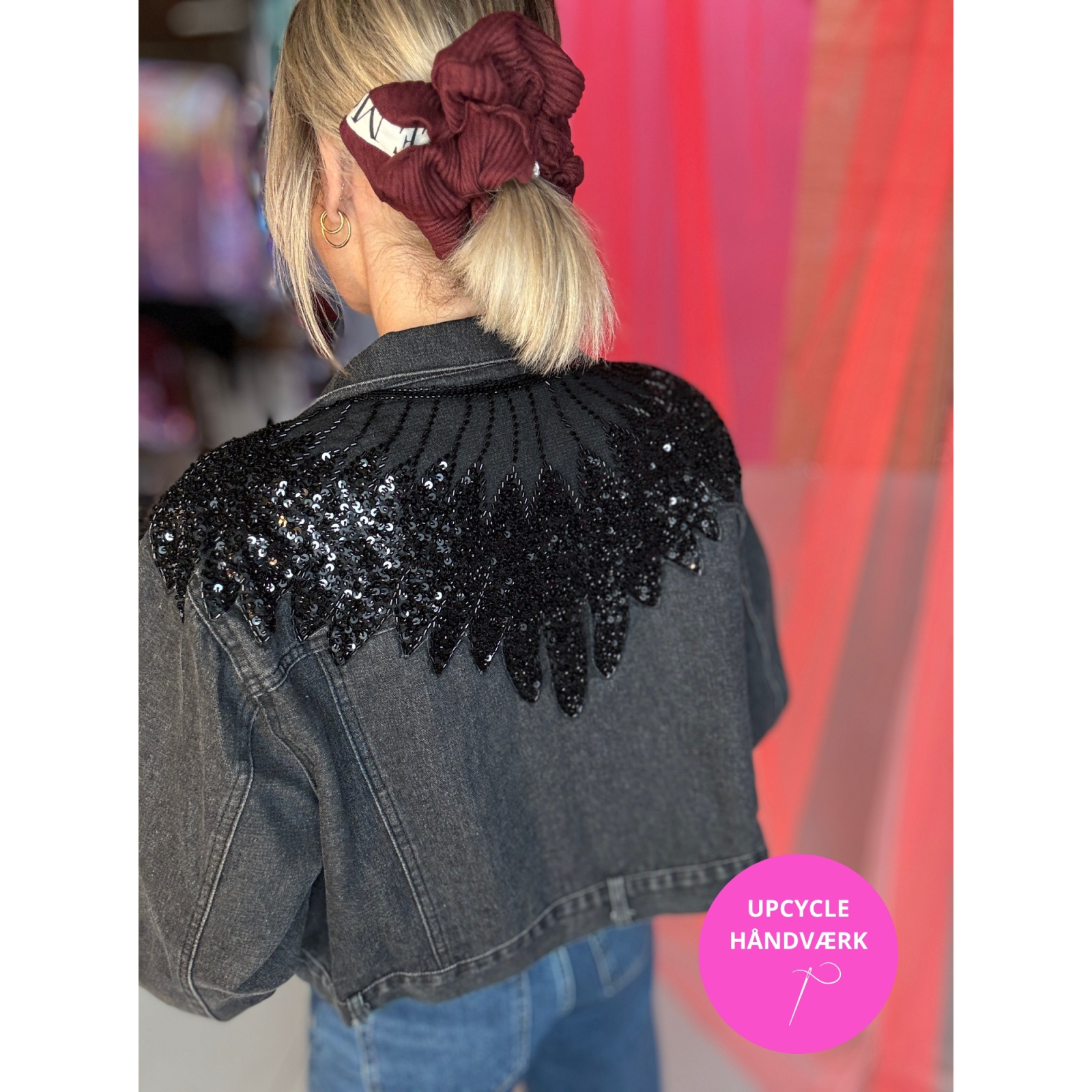 Vintage Vibes Sort Denim Jakke med Sorte pailletter no 068 fra le mosch