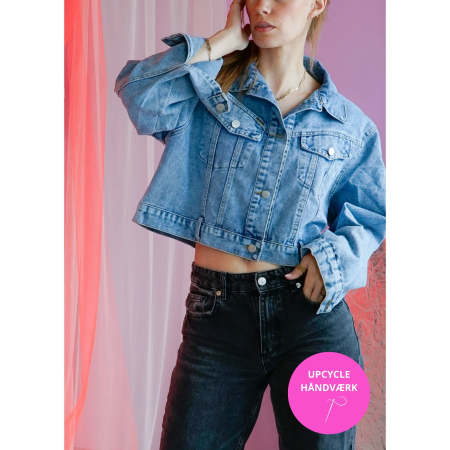 Vintage Vibes Kort Denim jakke med blonder no 068 fra LÉ MOSCH, cool og anderledes kort denimjakke