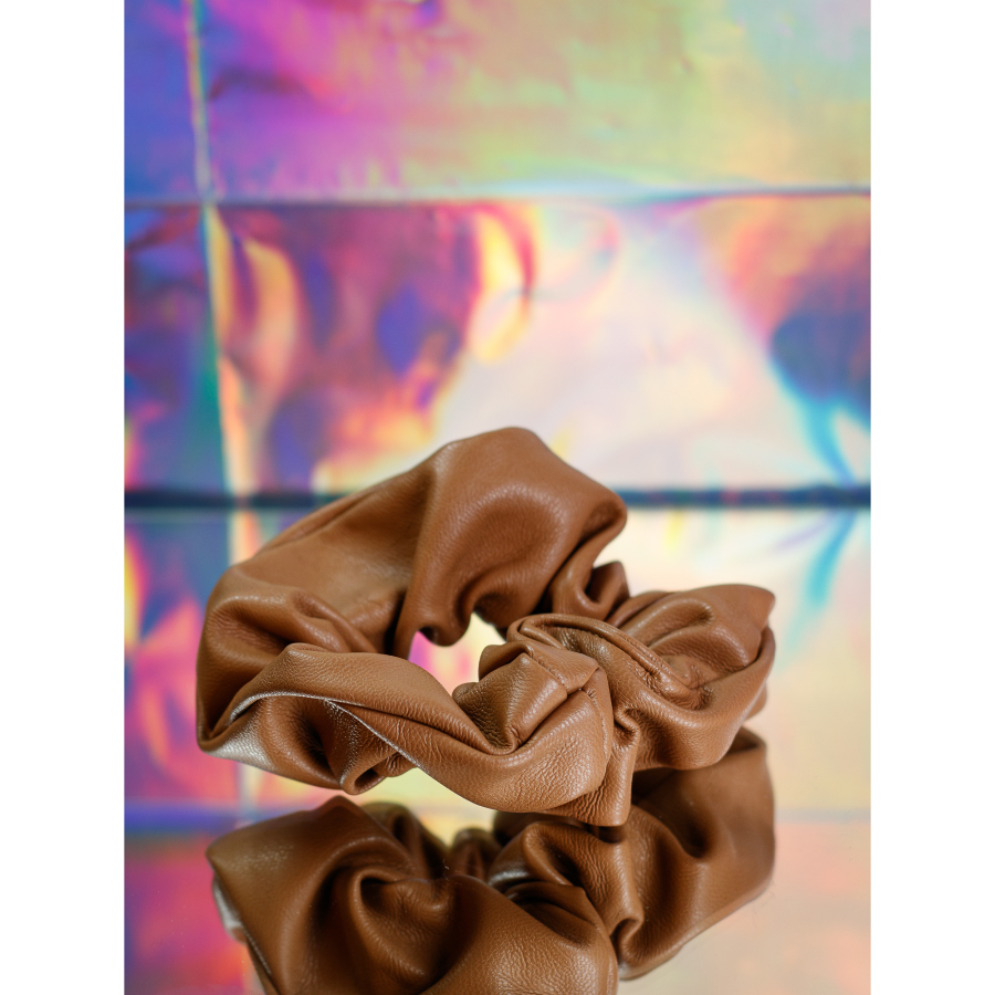 Zoe Scrunchie i Brun Læderlook