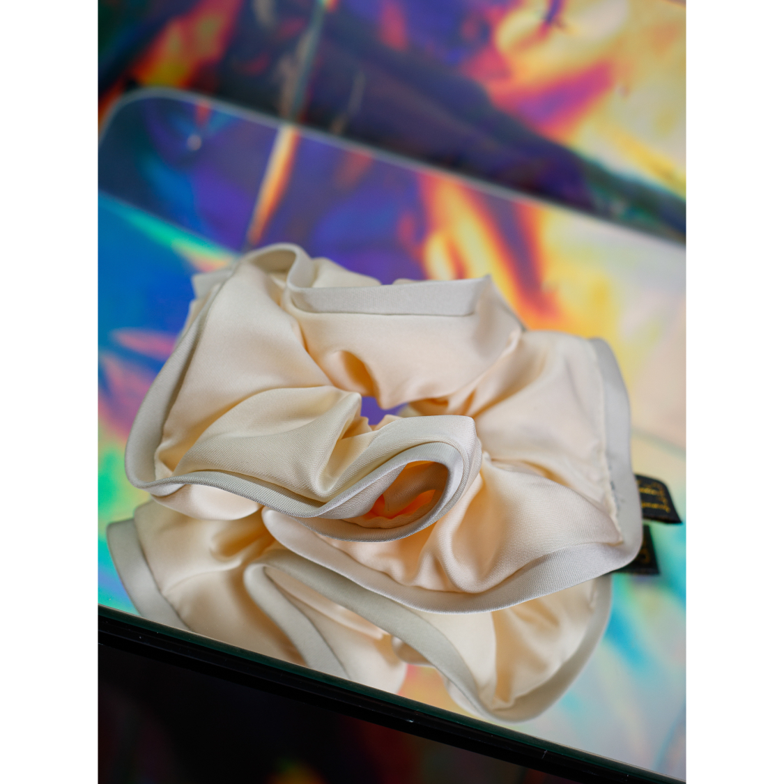 Clive MEGA Scrunchie i Creme fra le mosch