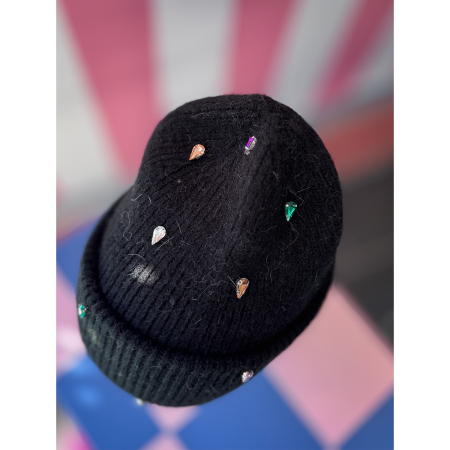 Brianna Beanie med similisten Sort fra le mosch