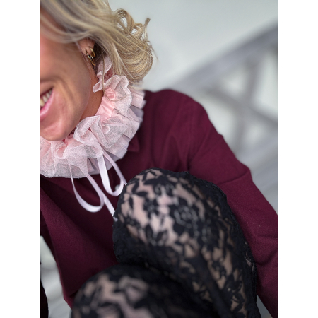 Krave med flæser i Rosa fra LÉ MOSCH