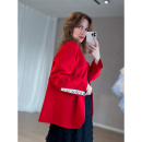 Vintage Vibes Rød Jakke – No. 087 fra LÉ MOSCH, smuk festlig retro jakke, rød jakke med logo bånd på ærmet, 