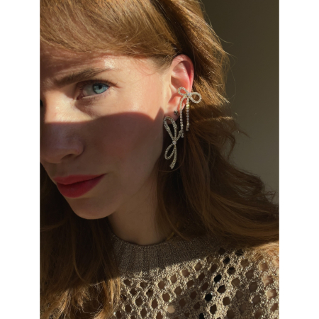 Fendis sløjfe øreringe i forgyldt fra le mosch