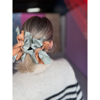 Elka hårklemme i Sage & peachy fra le mosch Elka hårklemme i Sage & peachy fra le mosch