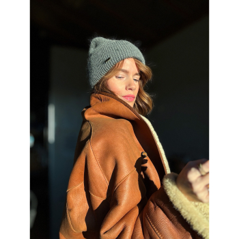 Rickie Beanie i grå, strikhue, vinterhue Rickie Beanie i grå, strikhue, vinterhue