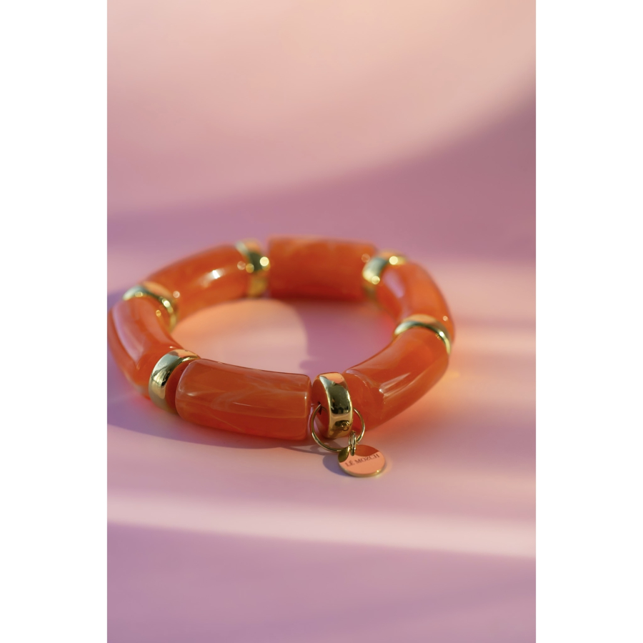 Millie armbånd i orange fra LÉ MOSCH, chunky armbånd i orange og gylden, fyldige boheme armbånd i mange farver, 