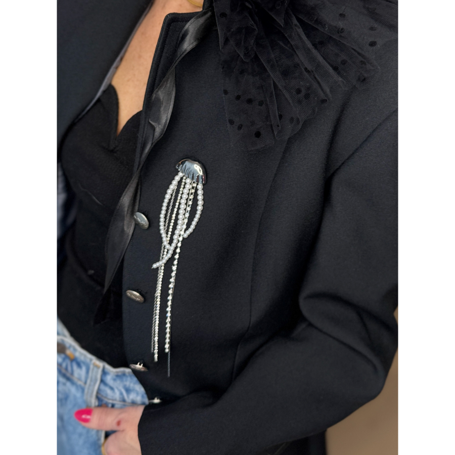 Lille Gople Broche med sten og perler fra LÉ MOSCH, smuk og levende sølvfarvet vandmand-broche, unik og dekorativ broche, 