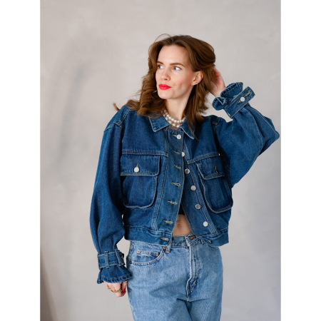 Vintage Vibes denimjakke med tyl og pailletter – no. 121 fra LÉ MOSCH, kort statement jakke med tyl og pailletter, vild jakke til dit personlige look,