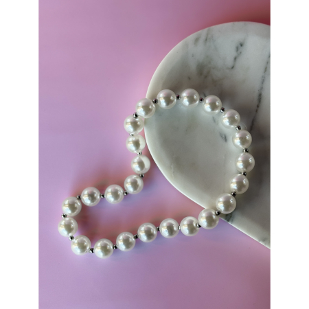 Pippa perle halskæde fra LÉ MOSCH, enkel perlekæde på elastik, halskæde med metalkugler og imiterede perler,