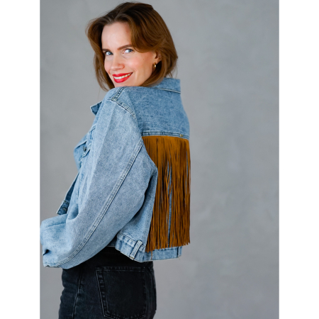 Vintage Vibes denim jakke med brune frynser – no. 106 fra LÉ MOSCH, anderledes denimjakke med frynser, let stonewash denimjakke med frynser,