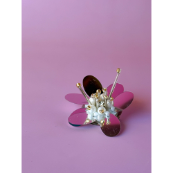 Blomster broche fra LÉ MOSCH, fin og anderledes blomsterbroche, smuk sølvfarvet broche til din samling,