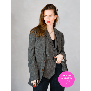 Vintage Vibes sæt med blazer og vest – No 152 fra LÉ MOSCH, skønt sæt i fine brune tern, unikt og anvendeligt sæt med blazer og vest, Vintage Vibes sæt med blazer og vest – No 152 fra LÉ MOSCH, skønt sæt i fine brune tern, unikt og anvendeligt sæt med blazer og vest,