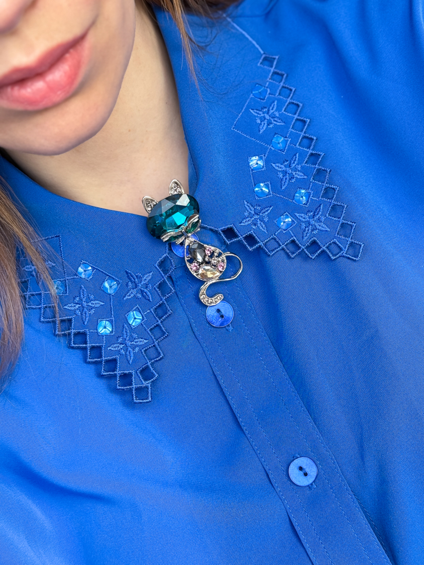 Broche med kat fra LÉ MOSCH, dekorativ og sjov kattebroche, smuk detaljeret broche med kat, 