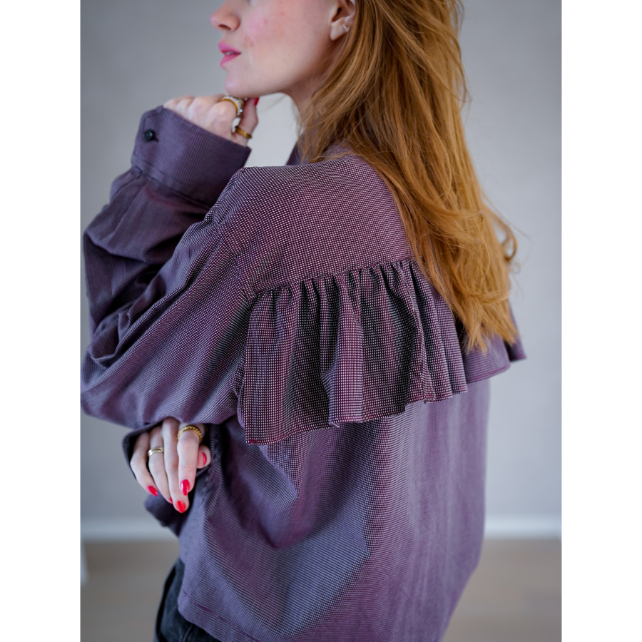 Vintage Vibes Skjorte med Flæse - No 172 fra LÉ MOSCH, Smuk og anderledes skjorte, skjorte med flæse på ryggen,