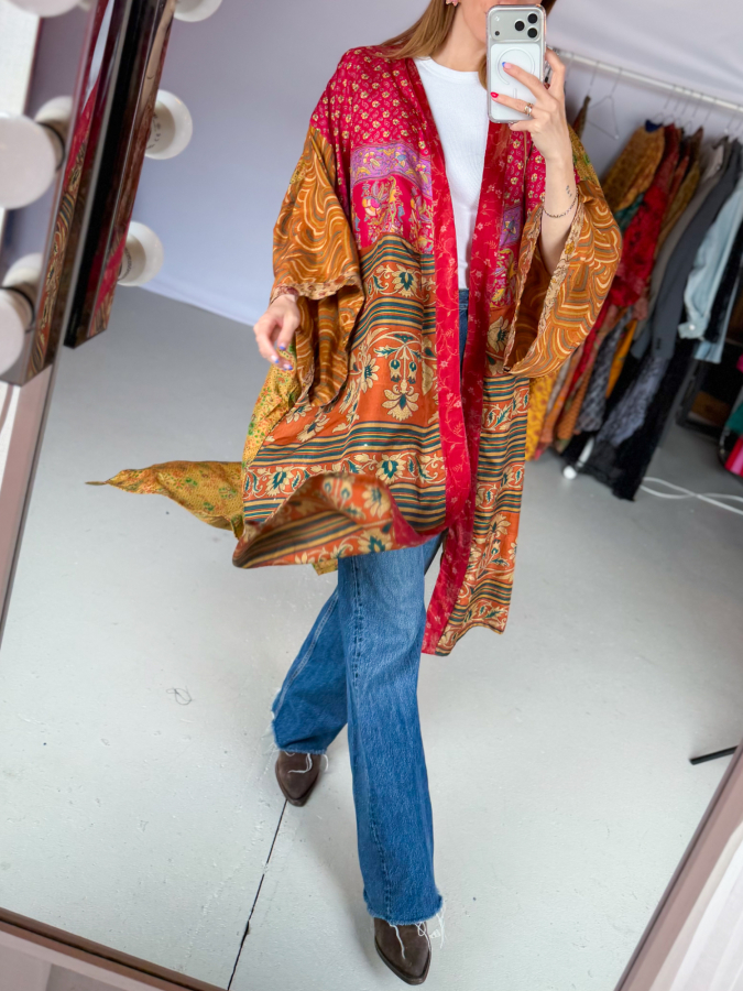Minju Silkemix kimono no 1166 fra LÉ MOSCH, skøn unik og let kimono, super anvendelig kimono,