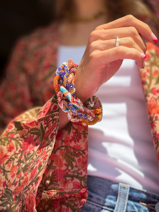 Vivienne armbånd no 15 fra LÉ MOSCH, fyldigt og cool boheme armbånd, lækkert farverigt armbånd, 