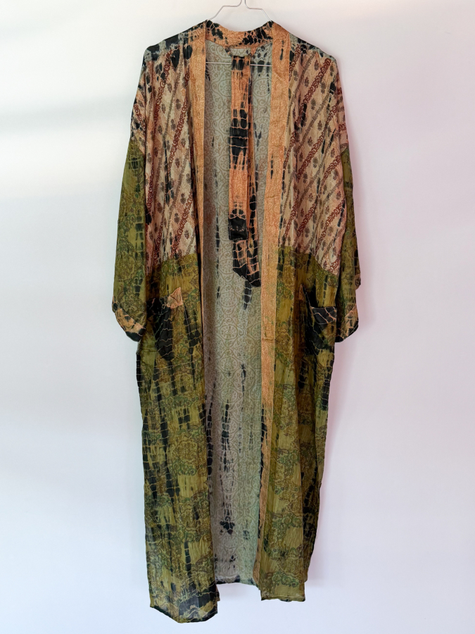 Unika style no 10 - tie dye kimono fra LÉ MOSCH, lang og anvendelig kimono, smuk og festlig kimono af genbrugsmaterialer, 