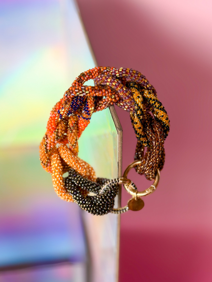 Vivienne armbånd no 24 fra LÉ MOSCH, fyldigt og cool boheme armbånd, lækkert og anderledes armbånd, 