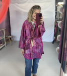 Unika style no 29 - kort patchwork jakke/kimono fra LÉ MOSCH, smuk og anvendelig kimono der også kan bruges som jakke, super fin kort pink kimono til både hverdag og fest, 