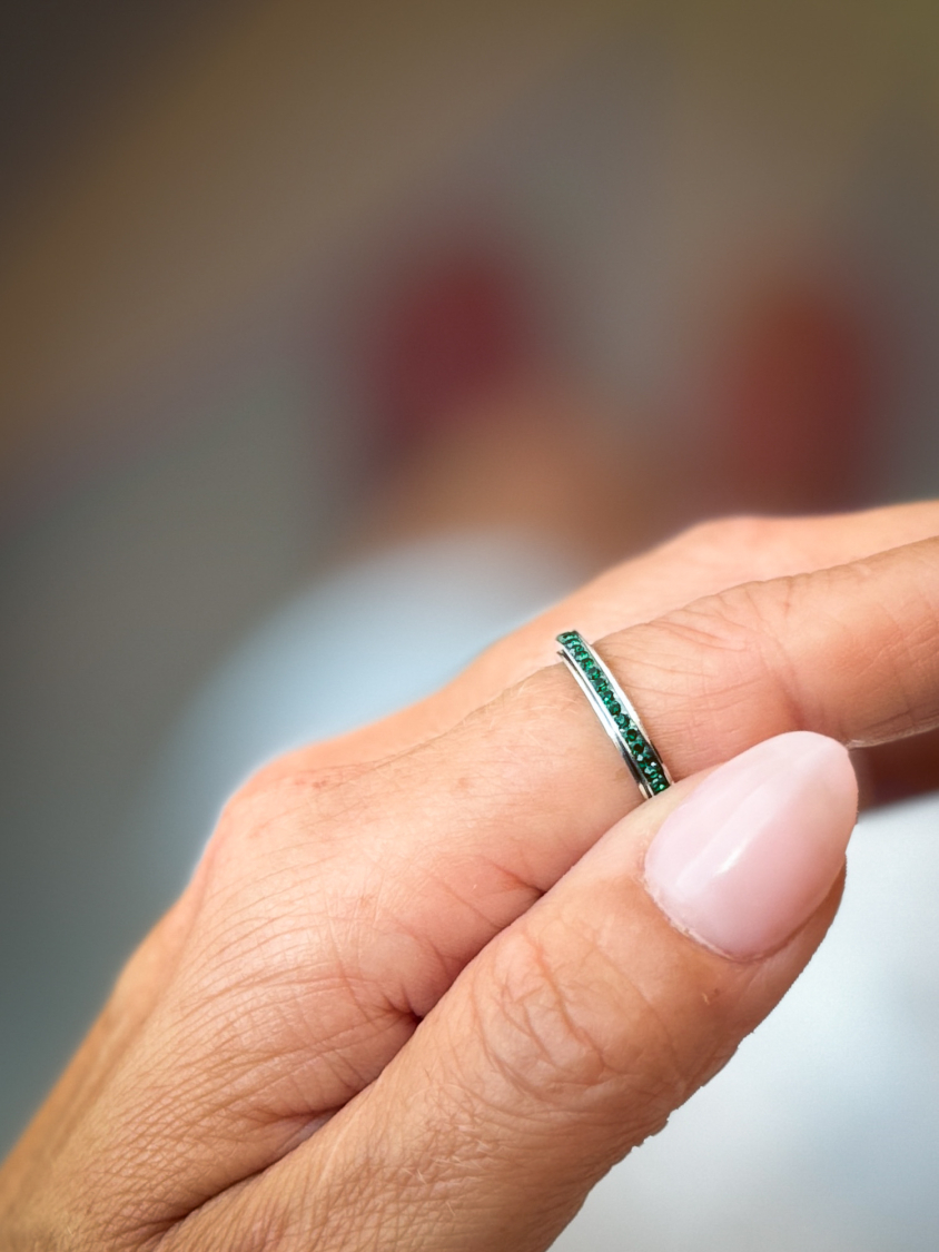 Mille anti stress adhd  ring i forsølvet med Grønne sten fra le mosch