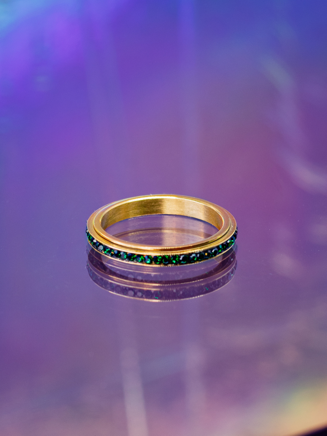 Mille anti stress adhd ring i forgyldt med blå sten fra le mosch