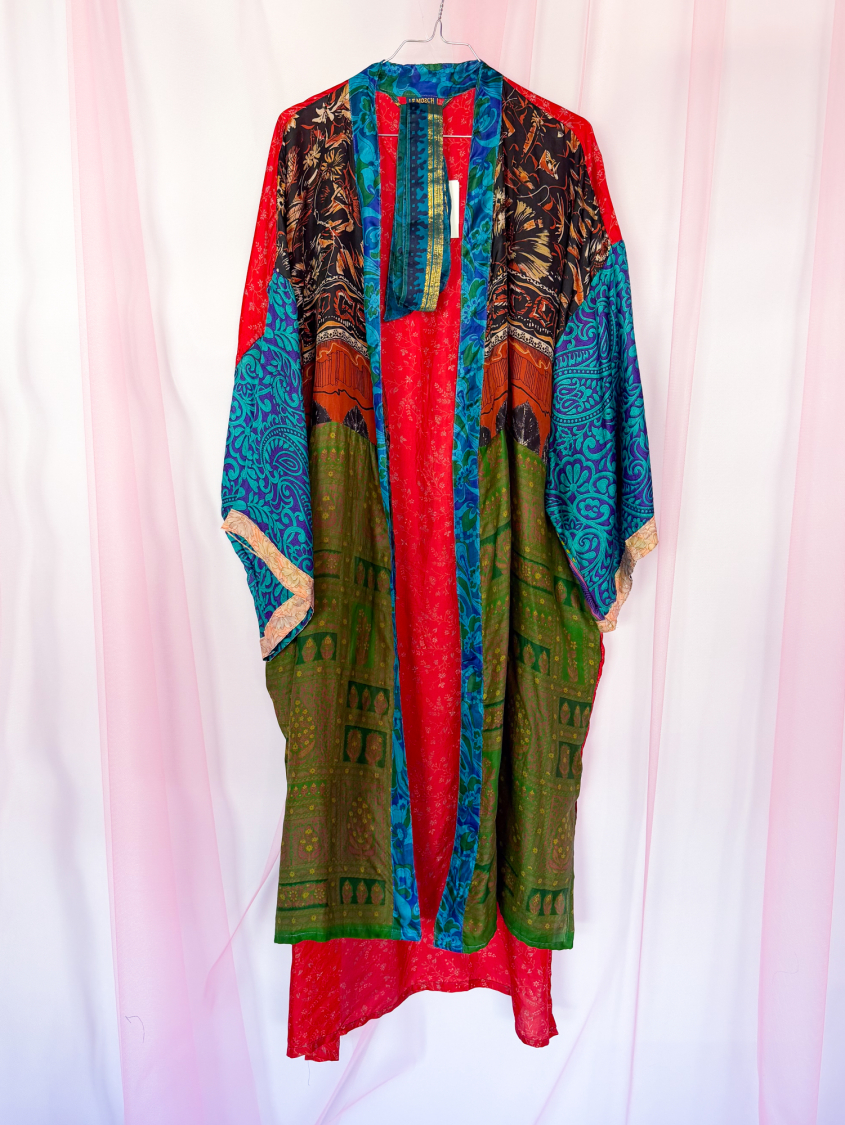 Minju Silkemix kimono no 1171 fra LÉ MOSCH, skøn unik og let kimono, super anvendelig og festlig kimono,