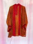 Monya Silkemix kimono no 1766 fra LÉ MOSCH, silkemix kimono syet i Indien, unik kort kimono i fine farver,  