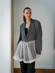 Vintage Vibes blazer med tyl – No 290 fra LÉ MOSCH, iøjnefaldende og fin blazer med tyl, fin secondhand blazer med et twist, 