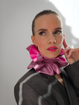 Hardy slipsekrave no 10 - pink og rosa fra LÉ MOSCH, smuk krave af et upcyclet slips, dekorativ og farverig statement krave, 