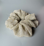 Callie mega scrunchie i gylden fra LÉ MOSCH, lækker og fyldig scrunchie, mega scrunchie i glitterlook,