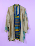 Monya Silkemix kimono no 1773 fra LÉ MOSCH, silkemix kimono syet i Indien, unik kort kimono i fine farver,  