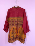 Monya Silkemix kimono no 1779 fra LÉ MOSCH, silkemix kimono syet i Indien, unik kort kimono i fine farver, 