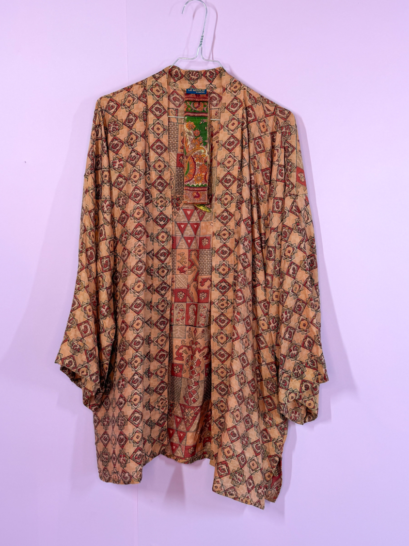 Monya Silkemix kimono no 1781 fra LÉ MOSCH, silkemix kimono syet i Indien, unik kort kimono i fine farver, 