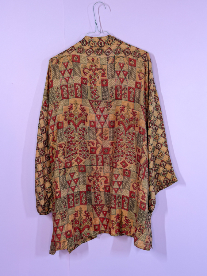 Monya Silkemix kimono no 1781 fra LÉ MOSCH, silkemix kimono syet i Indien, unik kort kimono i fine farver, 