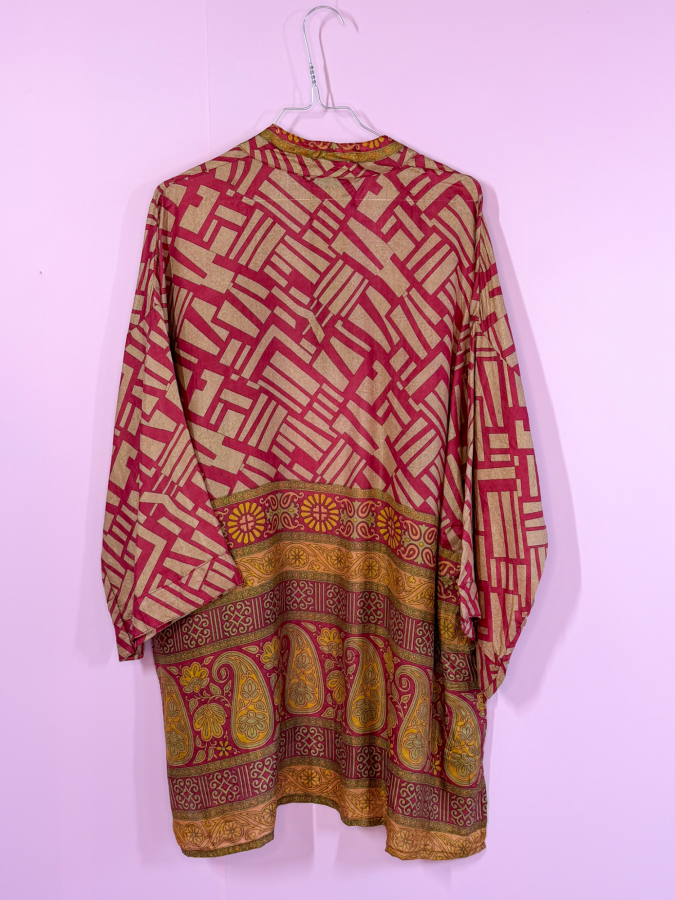 Monya Silkemix kimono no 1784 fra LÉ MOSCH, silkemix kimono syet i Indien, unik kort kimono i fine farver, 